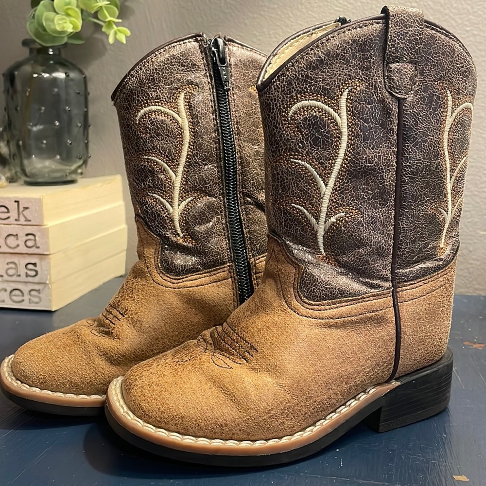 Toddler Old West cowboy boots zip up